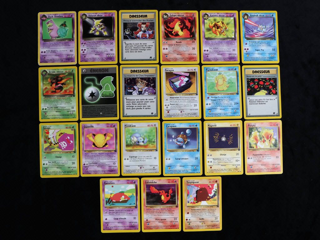 Lot 138 - POKEMON COMPANY (21)