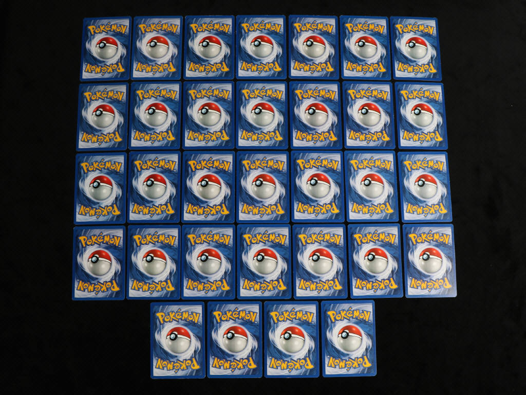 Lot 109 - POKEMON COMPANY (FRANCE) (32)