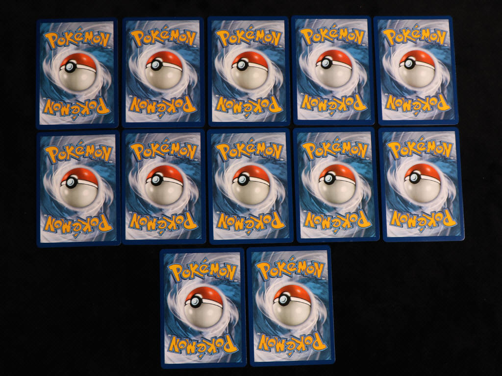 Lot 125 - POKEMON COMPANY (FRANCE) (12)