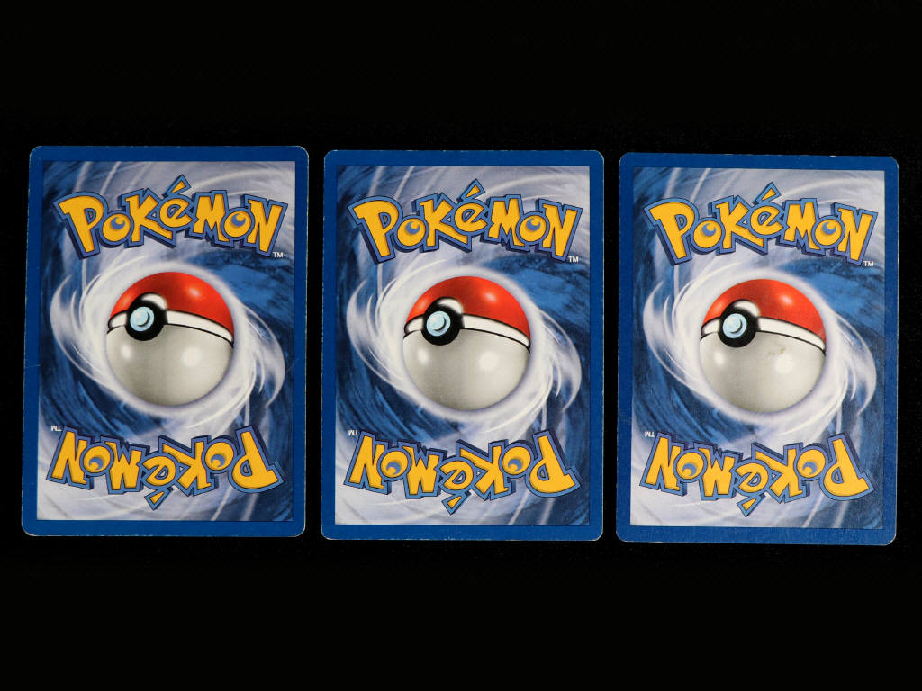 Lot 49 - POKEMON COMPANY (FRANCE) (3)