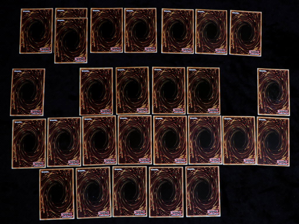 Lot 169 - KONAMI YU-GI-OH (FRANCE) (27)