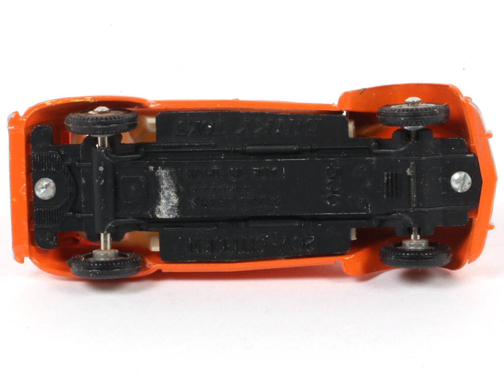 Lot 208 - DINKY TOYS (FRANCE) (1)