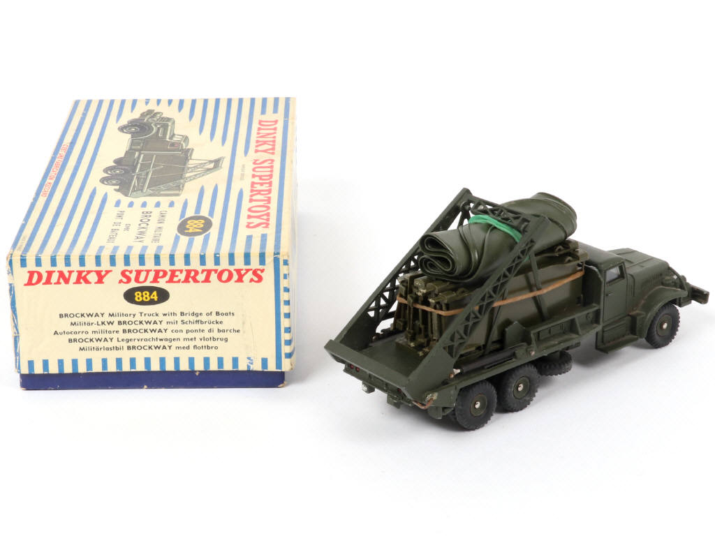 Lot 242 - DINKY TOYS (FRANCE) (1)