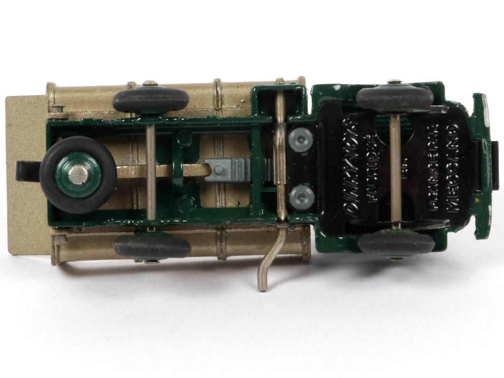 Lot 236 - DINKY TOYS (FRANCE) (1)
