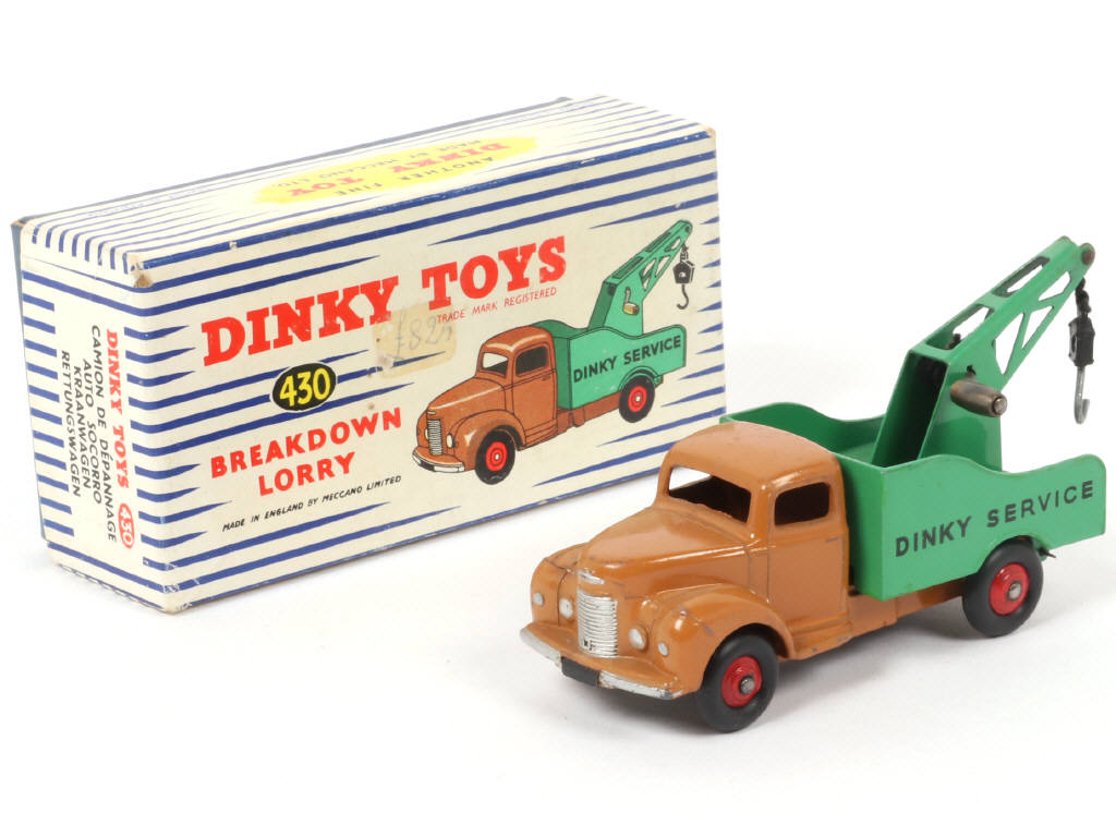 Lot 167 - DINKY TOYS (GB) (1)