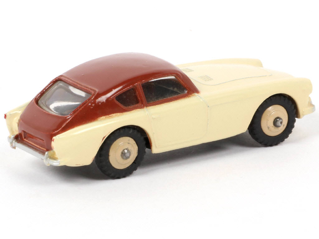 Lot 121 - DINKY TOYS (GB) (1)