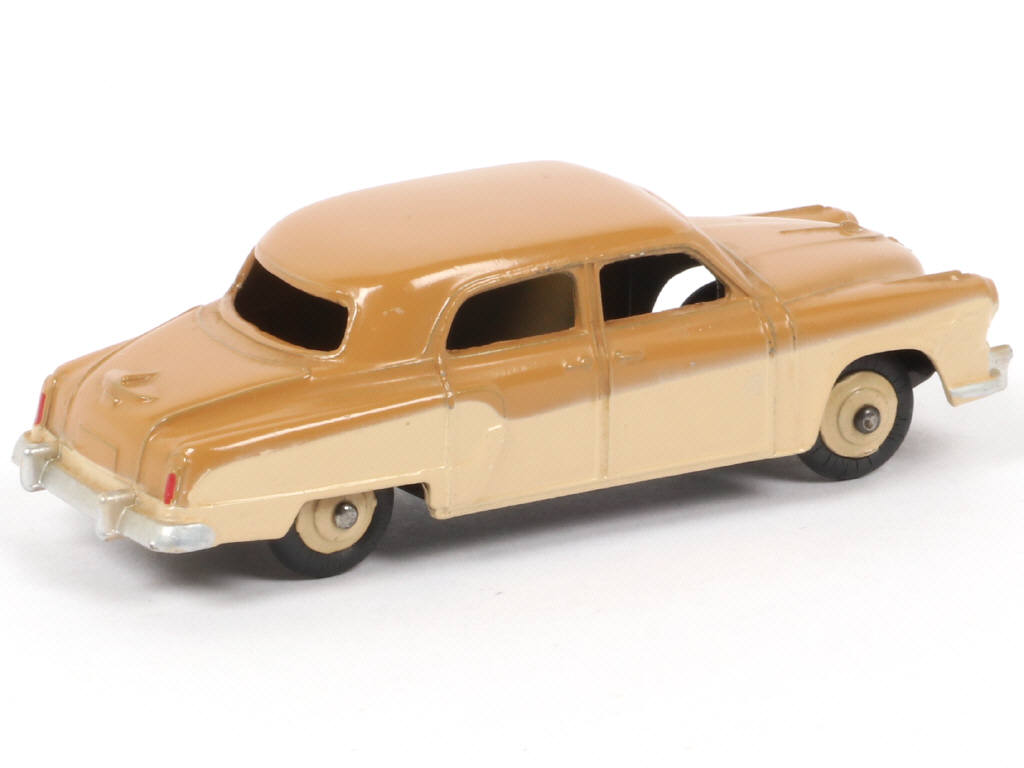 Lot 128 - DINKY TOYS (GB) (1)