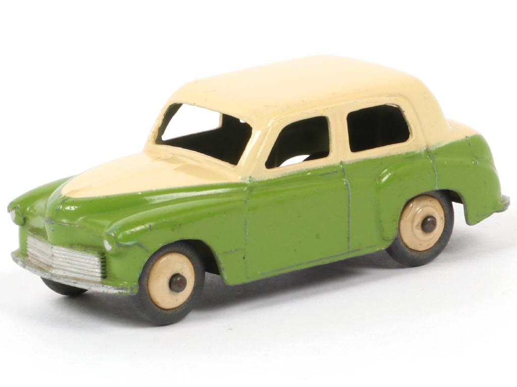 Lot 109 - DINKY TOYS (GB) (1)