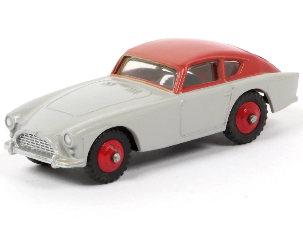 Lot 120 - DINKY TOYS (GB) (1)