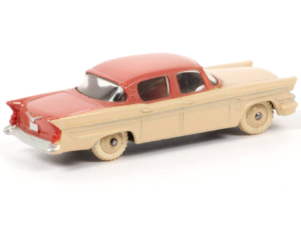 Lot 138 - DINKY TOYS (GB) (1)