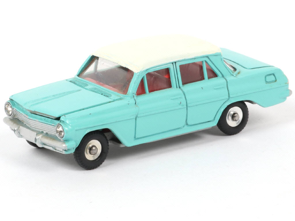 Lot 143 - DINKY TOYS (GB) (1)