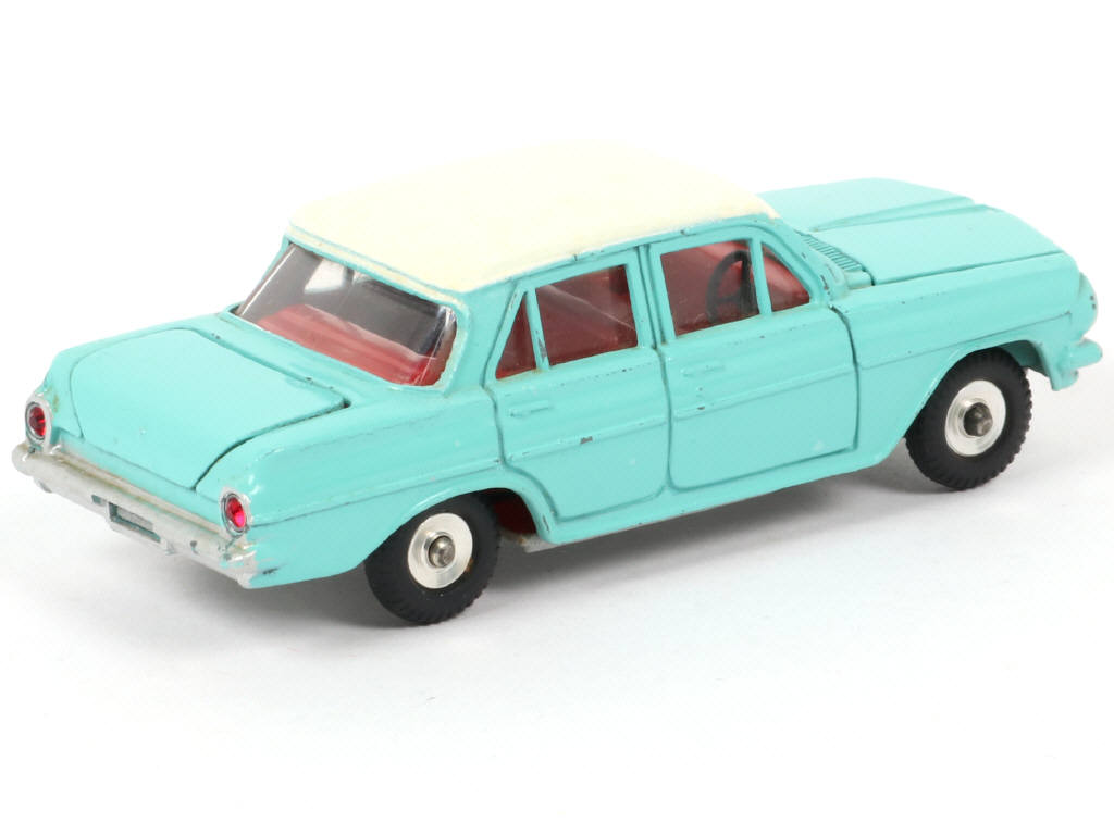 Lot 143 - DINKY TOYS (GB) (1)