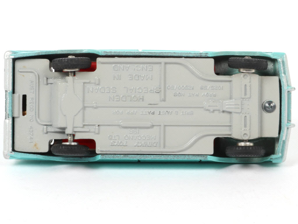 Lot 143 - DINKY TOYS (GB) (1)