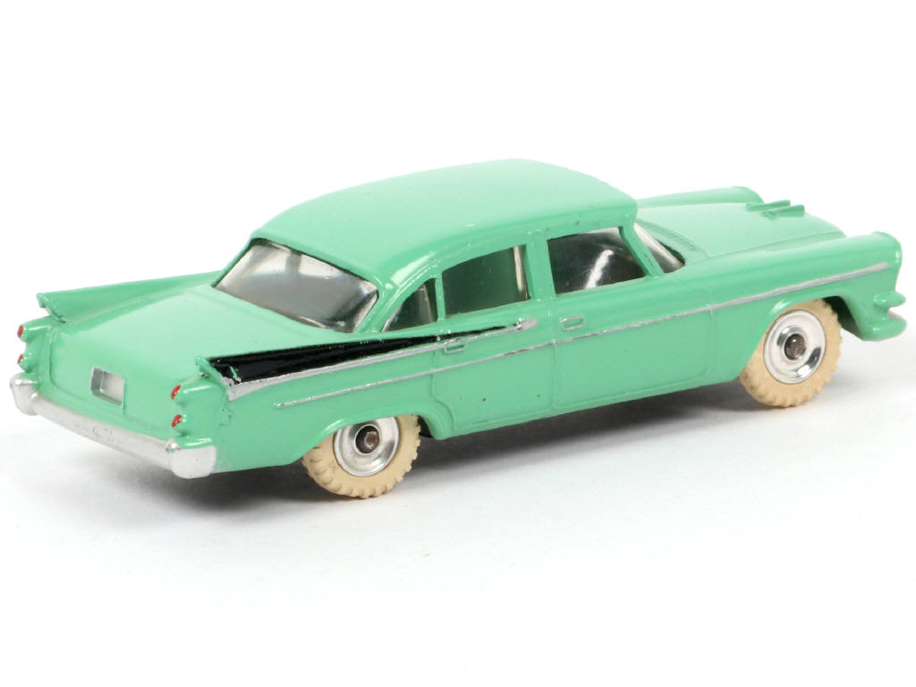 Lot 140 - DINKY TOYS (GB) (1)