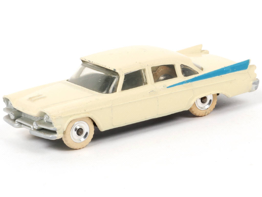 Lot 141 - DINKY TOYS (GB) (1)