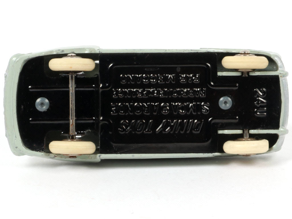 Lot 218 - DINKY TOYS (FRANCE) (1)