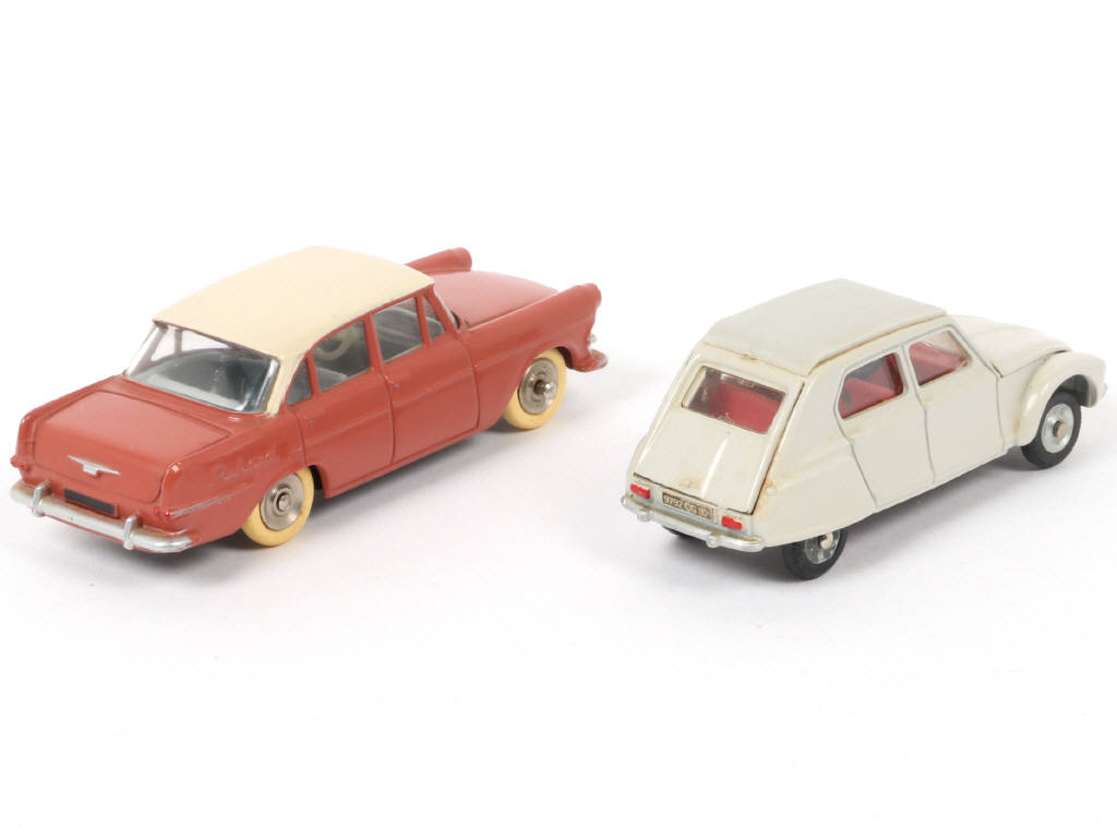 Lot 227 - DINKY TOYS (FRANCE) (1)