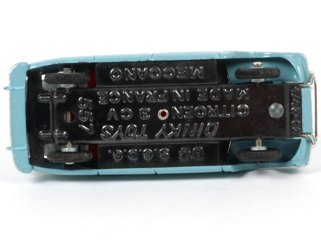 Lot 209 - DINKY TOYS (FRANCE) (1)