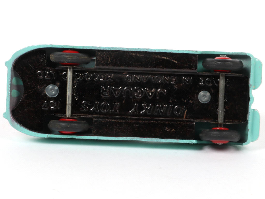 Lot 111 - DINKY TOYS (GB) (1)