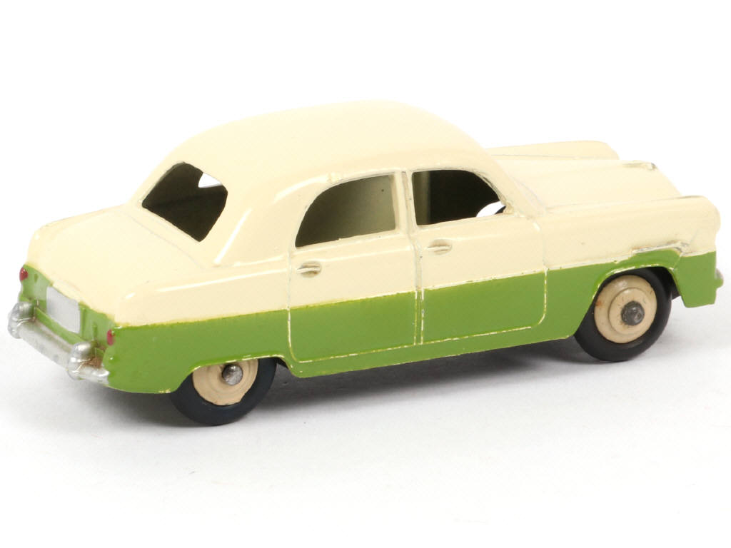 Lot 116 - DINKY TOYS (GB) (1)