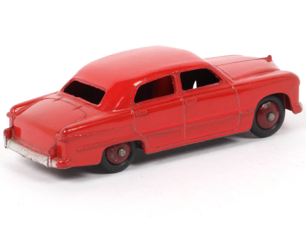 Lot 103 - DINKY TOYS (GB) (1)