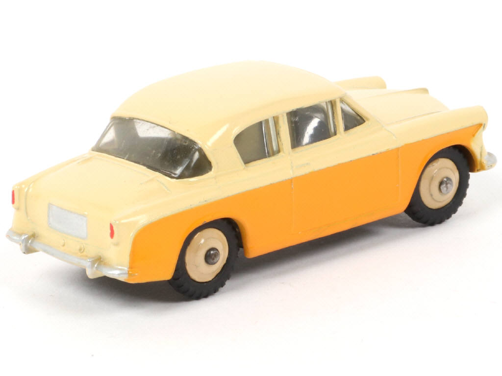 Lot 119 - DINKY TOYS (GB) (1)