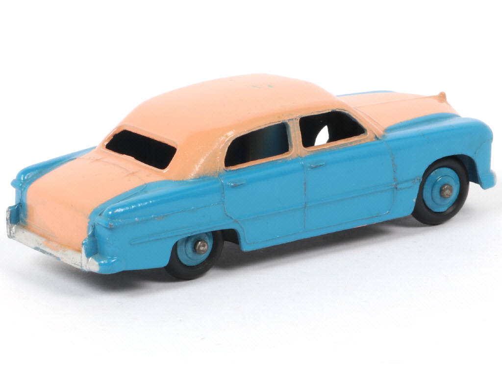 Lot 126 - DINKY TOYS (GB) (1)