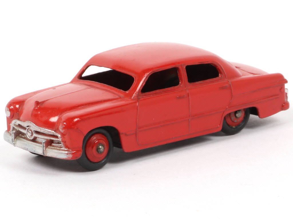 Lot 124 - DINKY TOYS (GB) (1)
