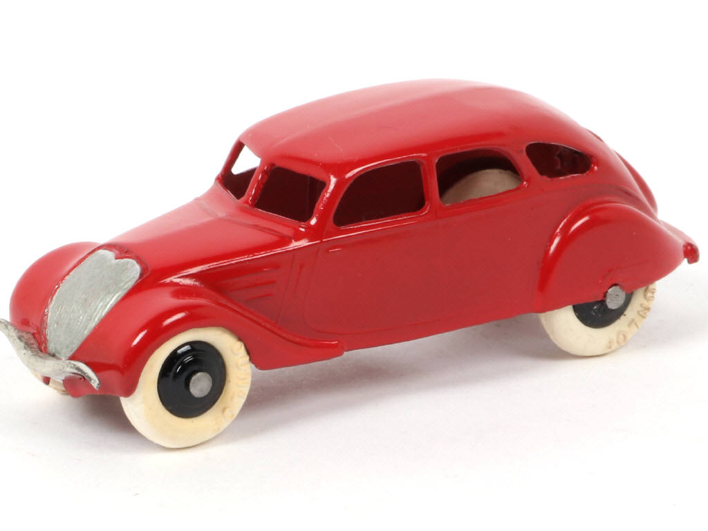 Lot 184 - DINKY TOYS (FRANCE) (1)