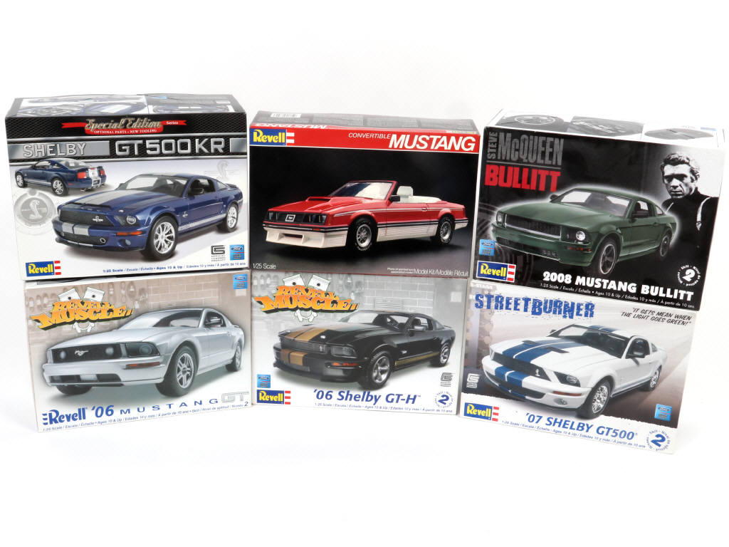 Lot 68 - REVELL (USA) (6)