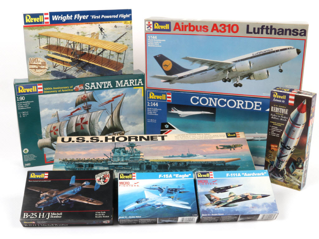 Lot 75 - REVELL (USA) (9)