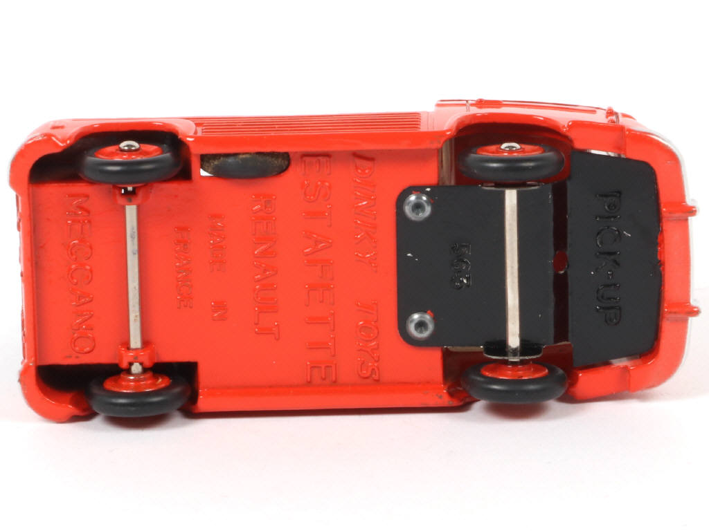 Lot 185 - DINKY TOYS (FRANCE) (1)