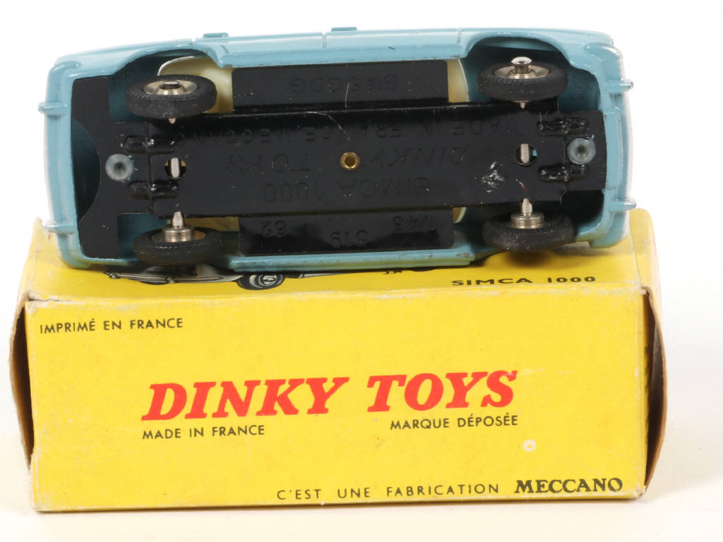 Lot 151 - DINKY TOYS (FRANCE) (1)