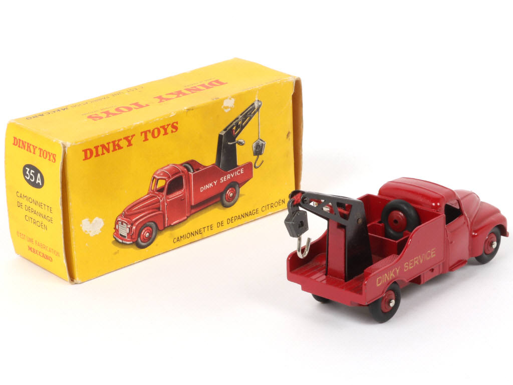Lot 198 - DINKY TOYS (FRANCE) (1)