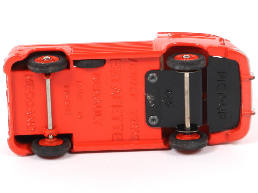 Lot 186 - DINKY TOYS (FRANCE) (1)