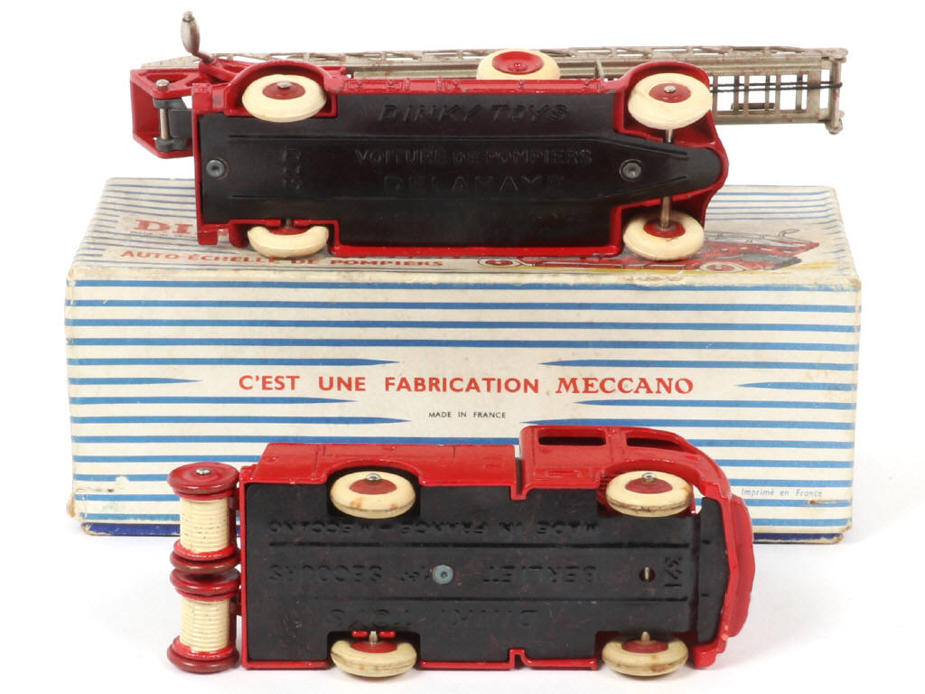 Lot 237 - DINKY TOYS (FRANCE) (3)