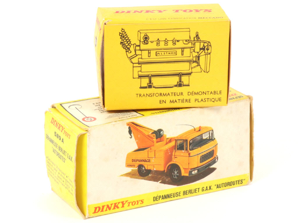 Lot 208 - DINKY TOYS (FRANCE) (2)