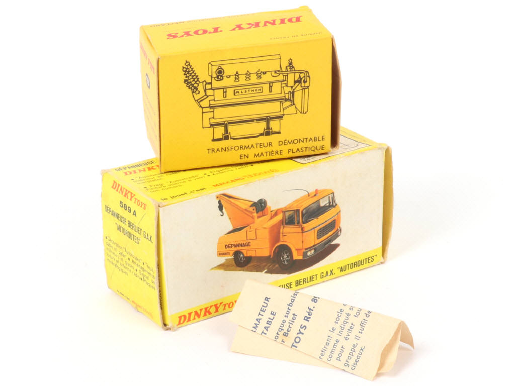 Lot 208 - DINKY TOYS (FRANCE) (2)