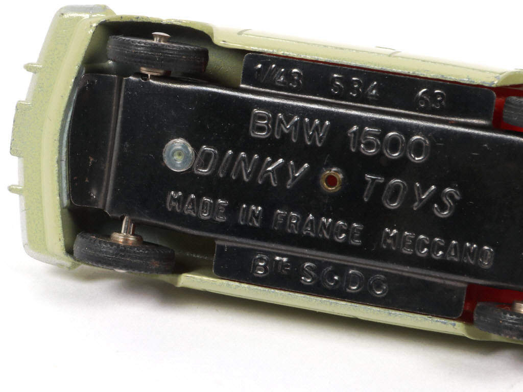 Lot 113 - DINKY TOYS (FRANCE) (1)