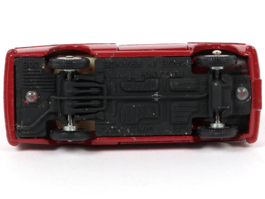 Lot 89 - DINKY TOYS (FRANCE) (1)