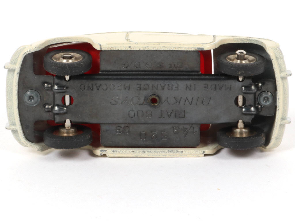 Lot 104 - DINKY TOYS (FRANCE) (1)
