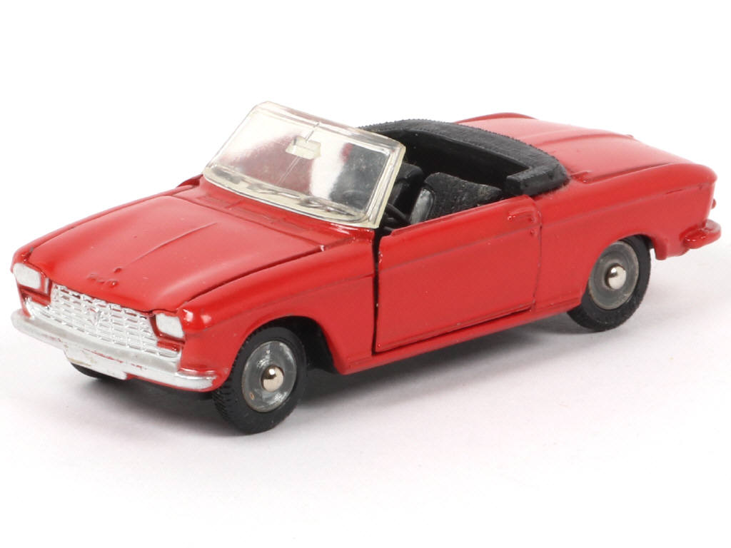 Lot 92 - DINKY TOYS (FRANCE) (1)
