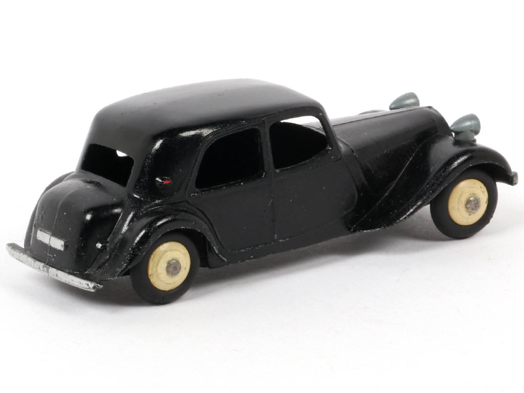 Lot 69 - DINKY TOYS (FRANCE) (1)