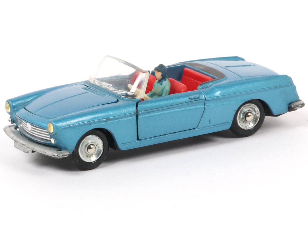 Lot 107 - DINKY TOYS (FRANCE) (1)