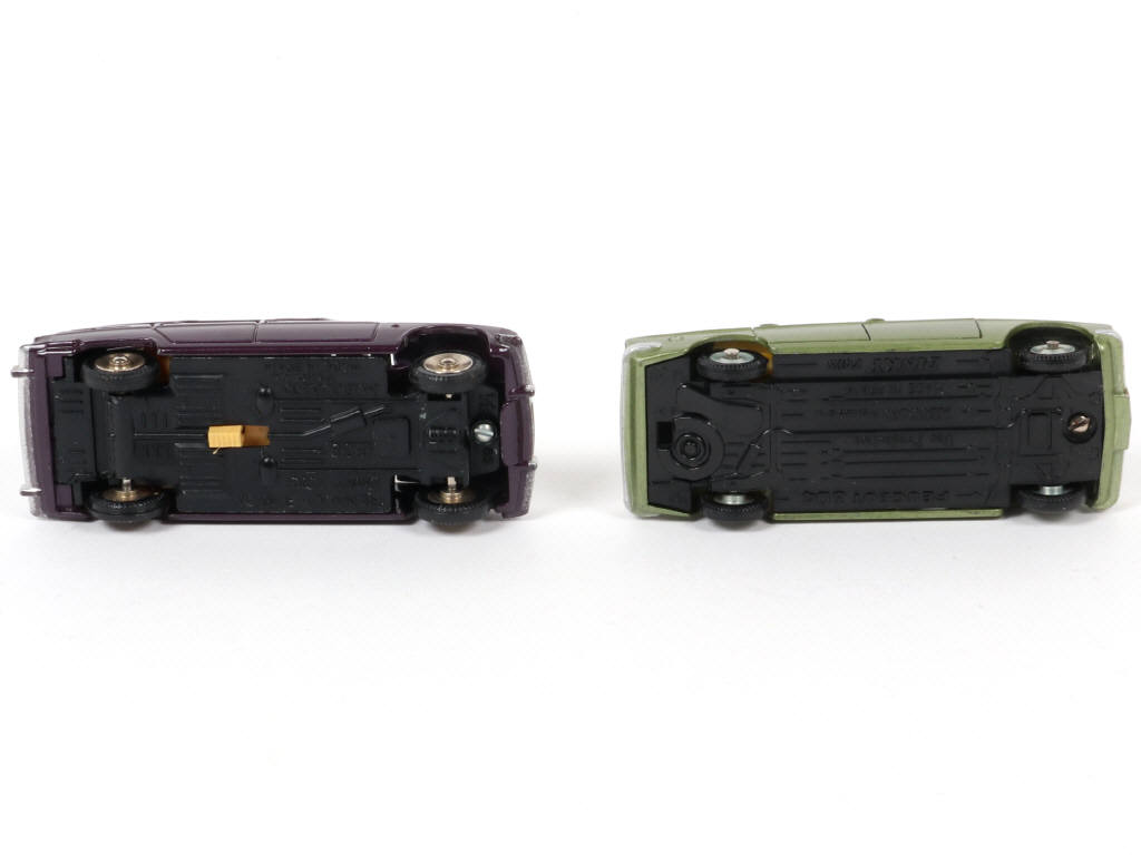 Lot 218 - DINKY TOYS (FRANCE) (2)