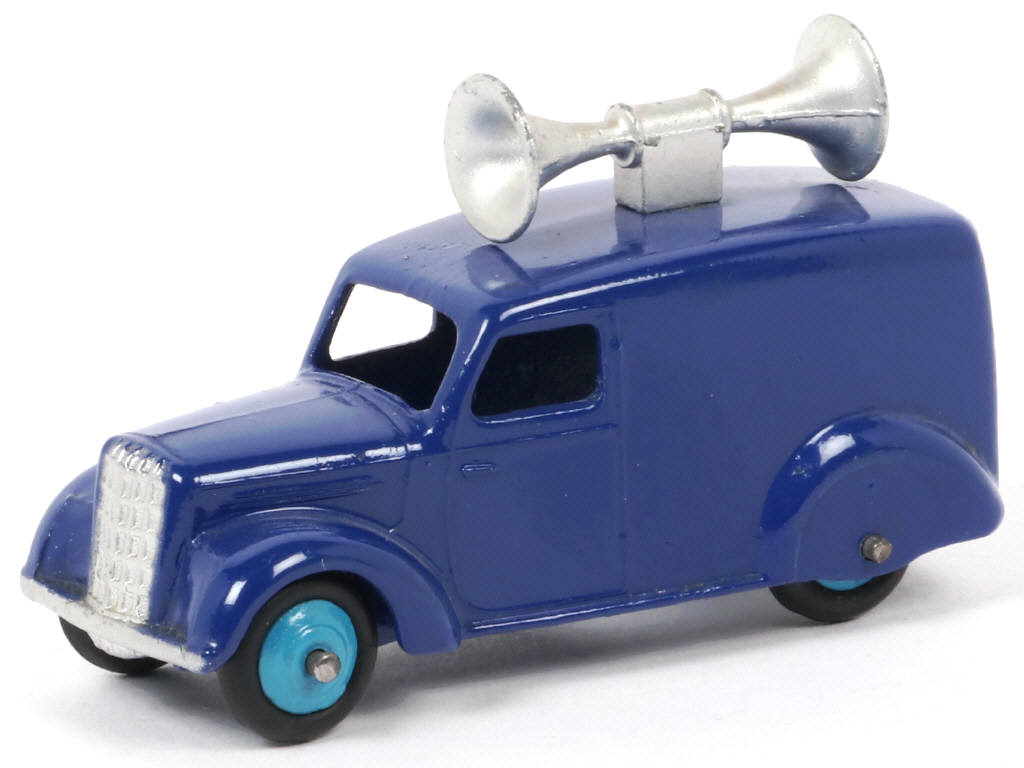 Lot 29 - DINKY TOYS (GB) (1)