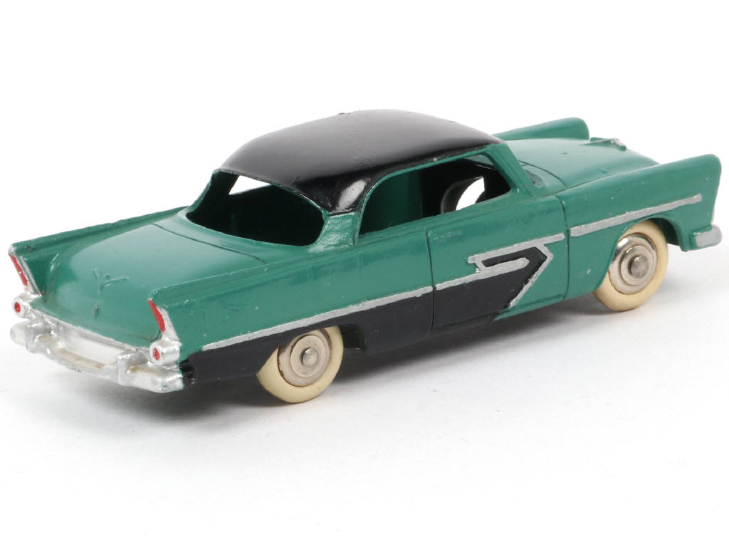 Lot 77 - DINKY TOYS (FRANCE) (1)