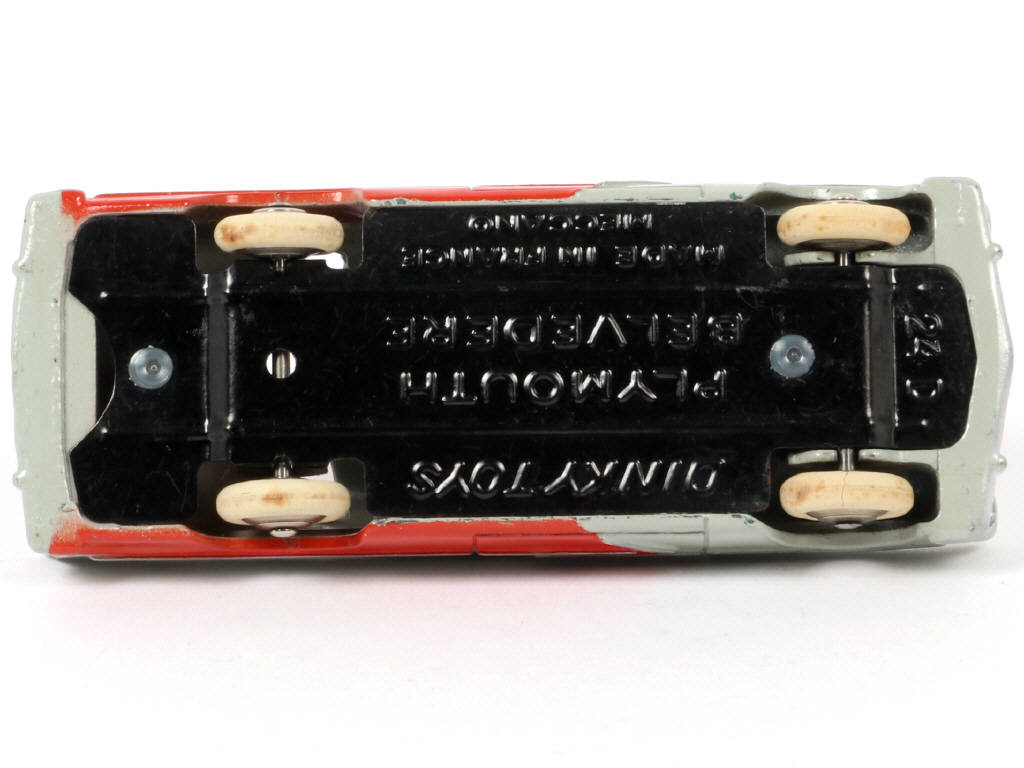 Lot 76 - DINKY TOYS (FRANCE) (1)