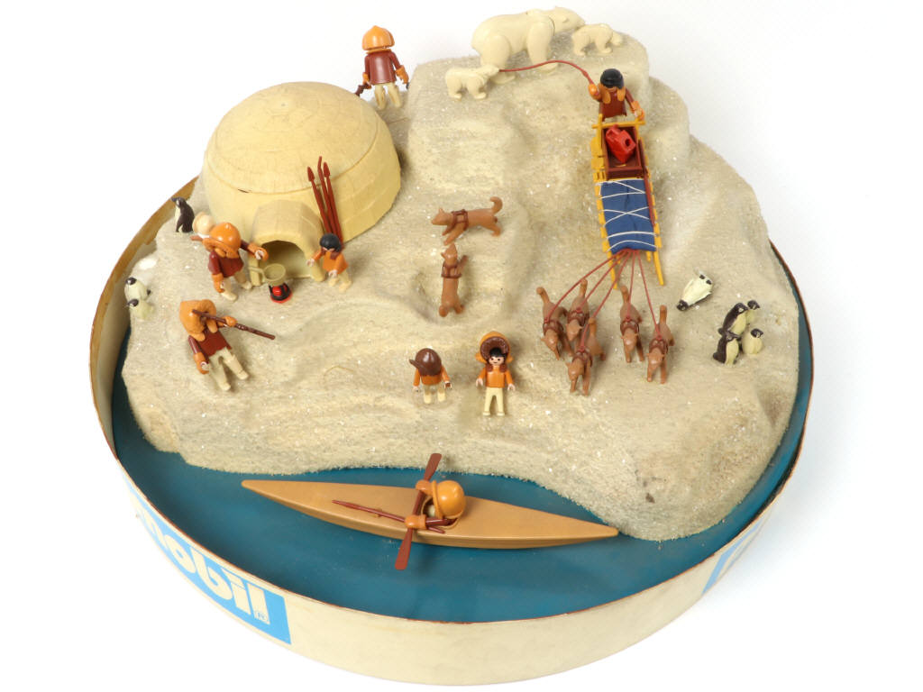 Lot 21 - PLAYMOBIL (ALLEMAGNE) (1)