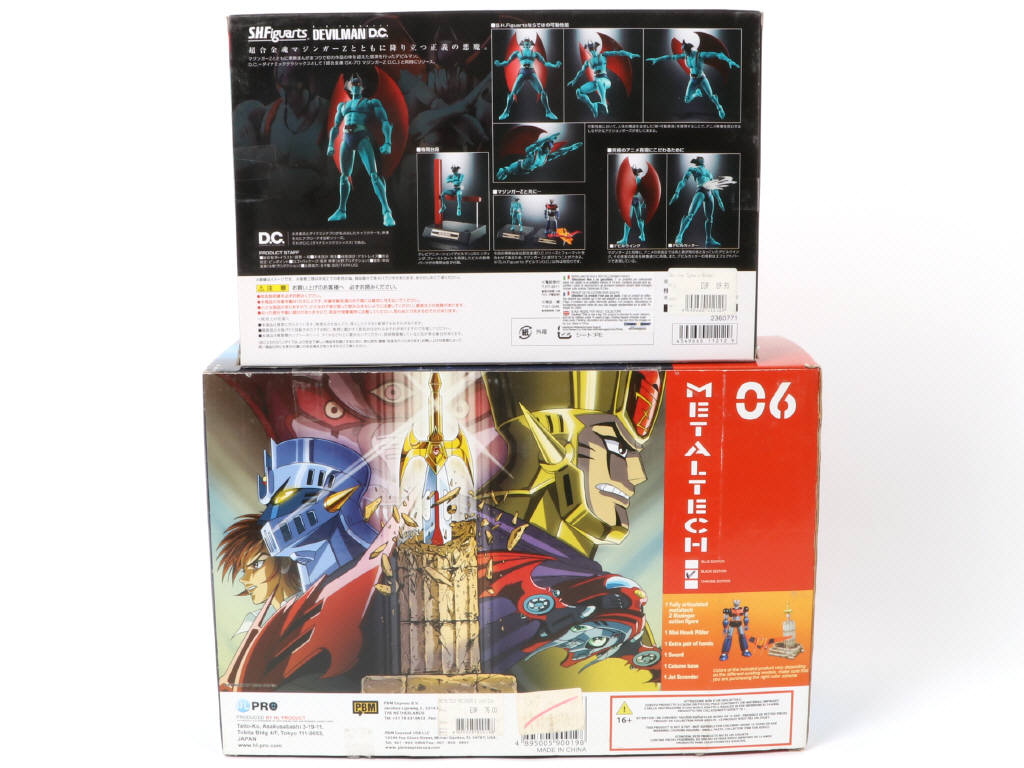 Lot 90 - DIVERS (2)